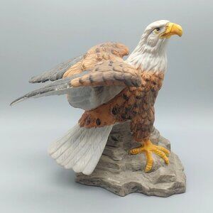 Ardco Dallas Fine Quality Eagle Figurine Ceramic 6" US Symbol
